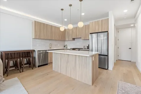 2611 West Haddon Avenue Chicago IL 60622