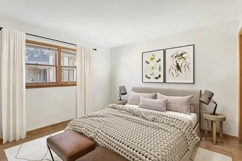 4235 North Kedvale Avenue Chicago IL 60641