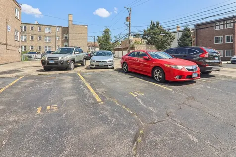 4235 North Kedvale Avenue Chicago IL 60641