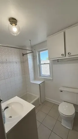 2614 Grand Avenue Waukegan IL 60085