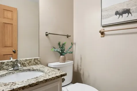 604 Shenandoah Trail Elgin IL 60123