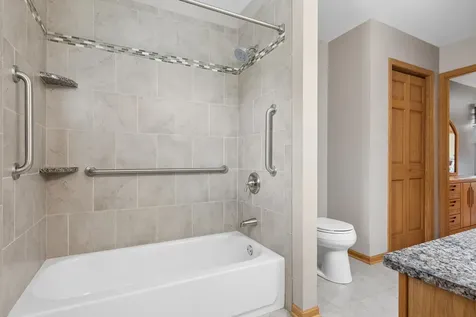 604 Shenandoah Trail Elgin IL 60123
