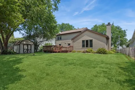 604 Shenandoah Trail Elgin IL 60123