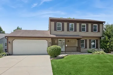 604 Shenandoah Trail Elgin IL 60123