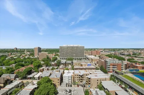 4343 North Clarendon Avenue Chicago IL 60613