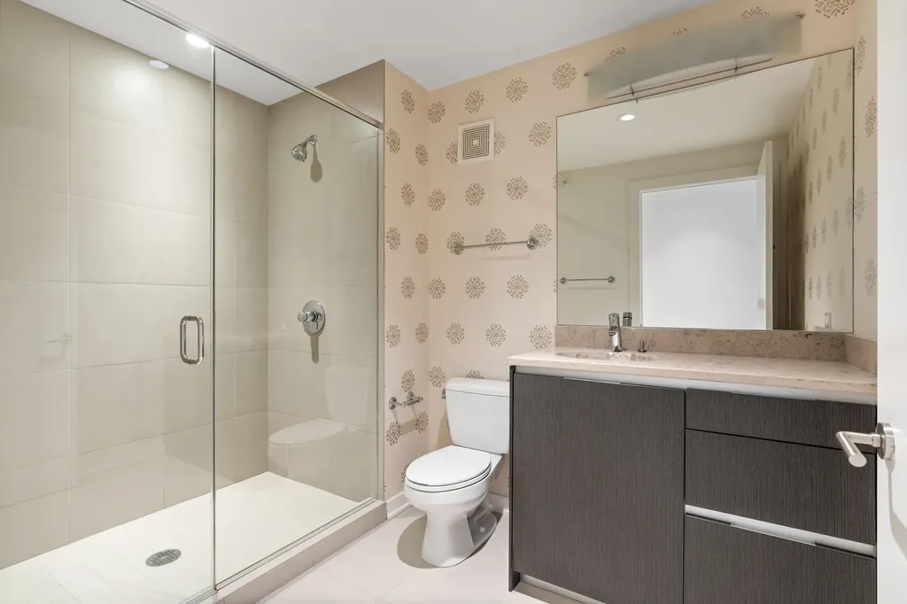 194 North Park Drive Chicago IL 60601