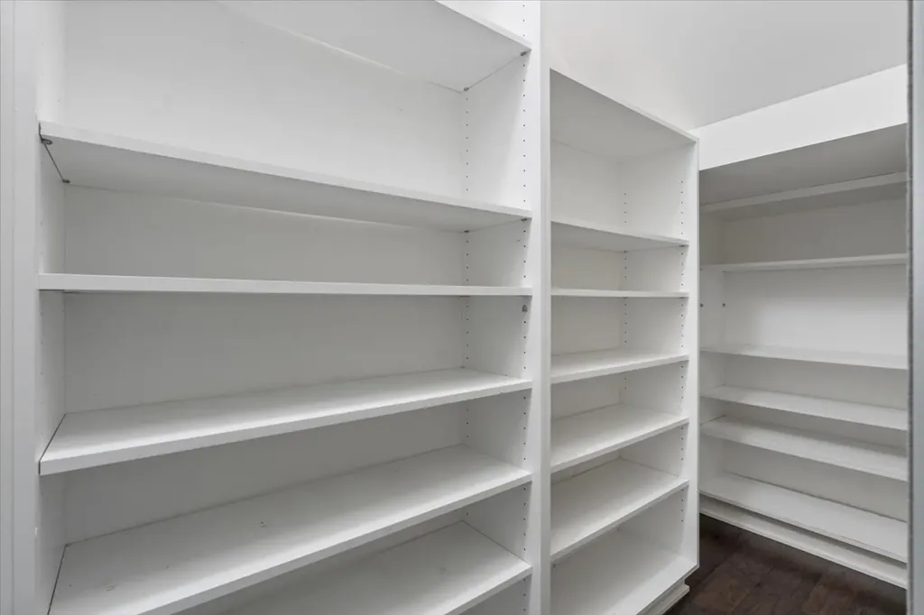 194 North Park Drive Chicago IL 60601
