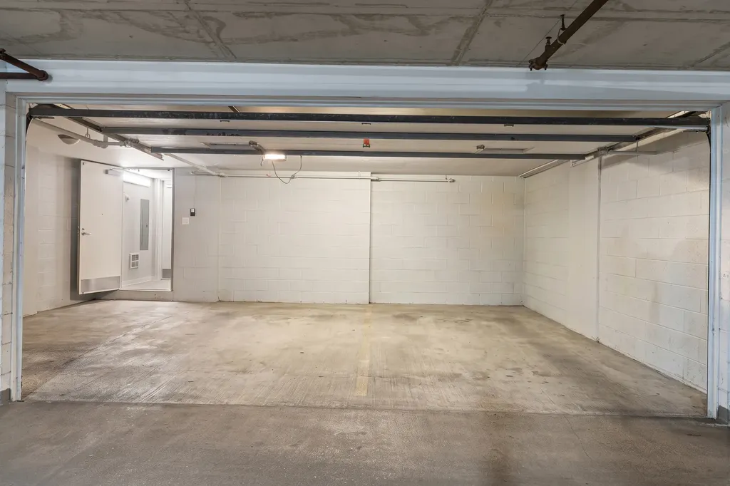 194 North Park Drive Chicago IL 60601