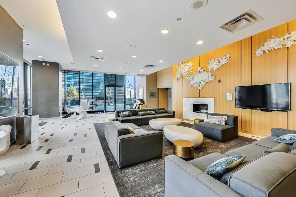 194 North Park Drive Chicago IL 60601