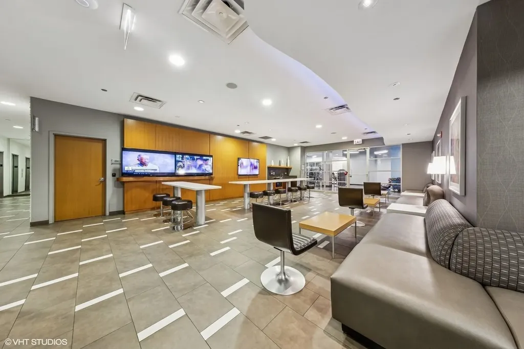194 North Park Drive Chicago IL 60601
