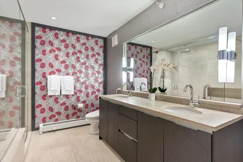 194 North Park Drive Chicago IL 60601