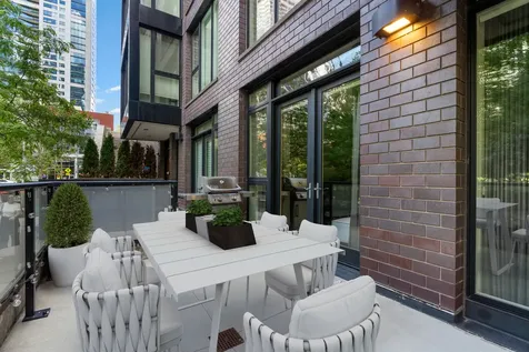 194 North Park Drive Chicago IL 60601