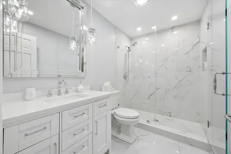 14 Tartan Ridge Road Burr Ridge IL 60527