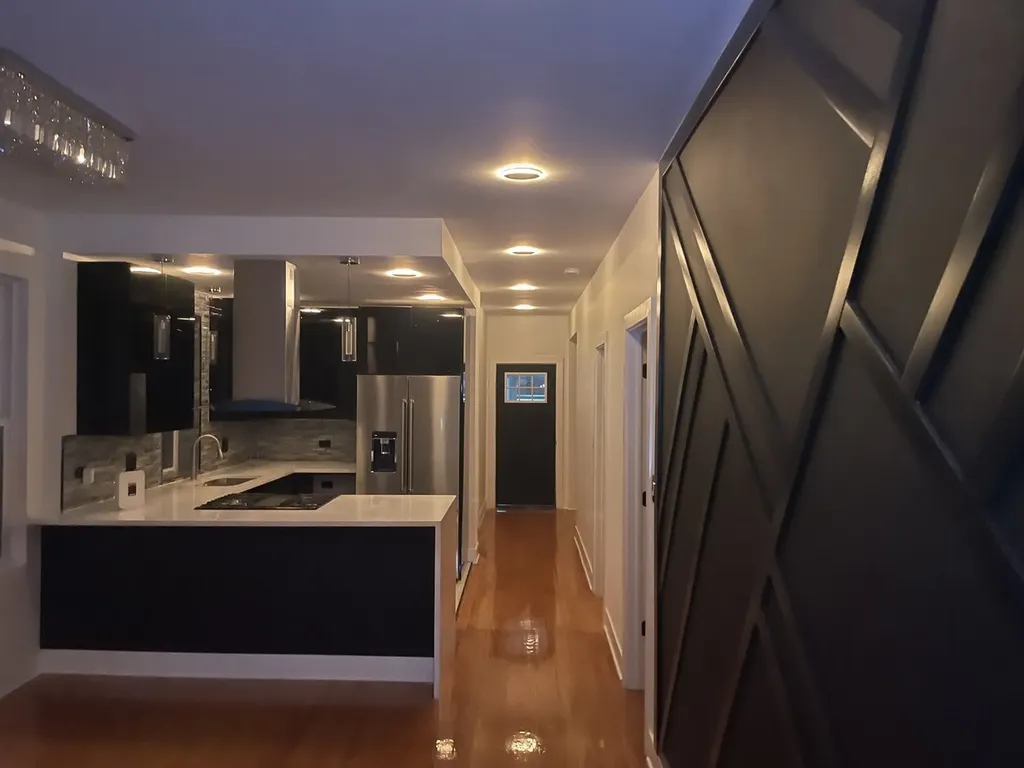 8020 South Bishop Street Chicago IL 60620