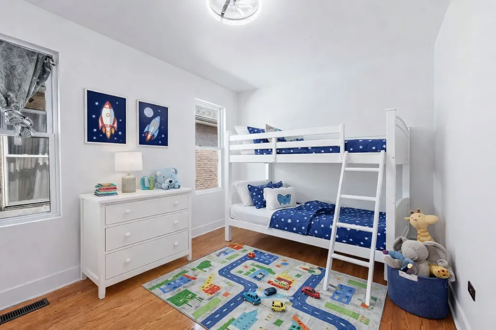 8020 South Bishop Street Chicago IL 60620