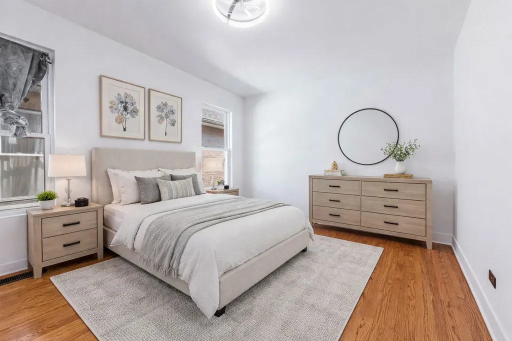 8020 South Bishop Street Chicago IL 60620
