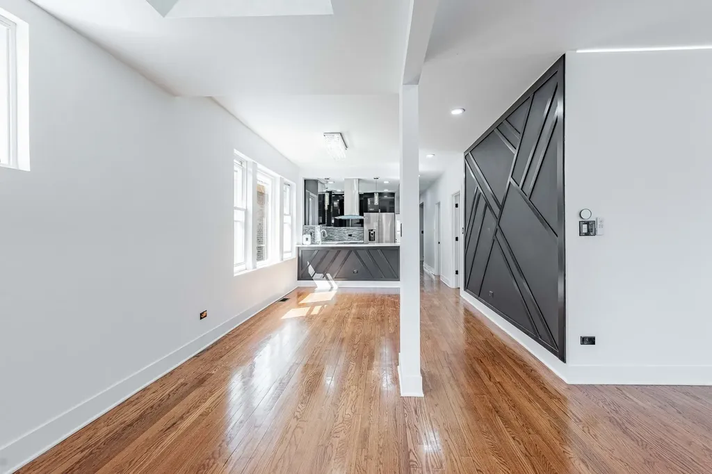 8020 South Bishop Street Chicago IL 60620