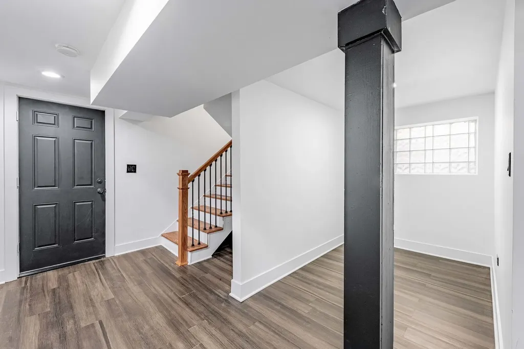 8020 South Bishop Street Chicago IL 60620