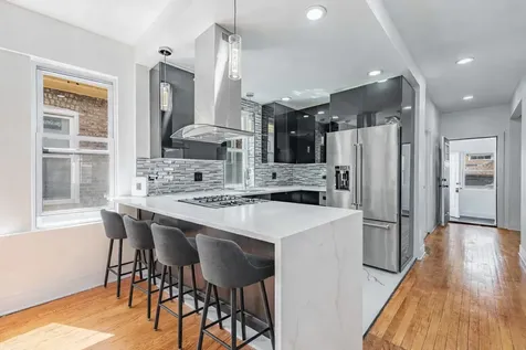 8020 South Bishop Street Chicago IL 60620