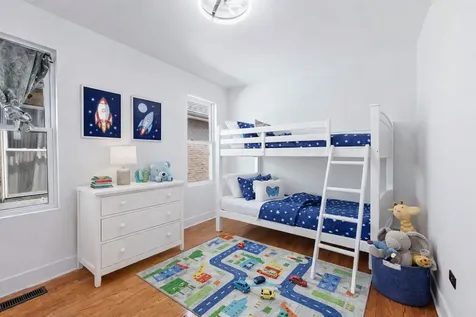8020 South Bishop Street Chicago IL 60620