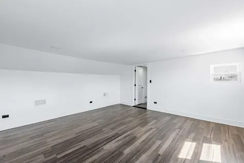 8020 South Bishop Street Chicago IL 60620