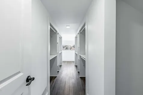 8020 South Bishop Street Chicago IL 60620