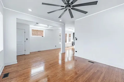 8020 South Bishop Street Chicago IL 60620