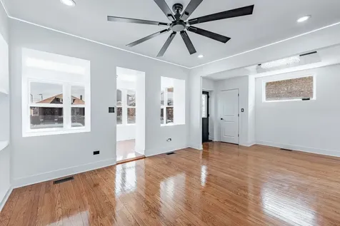 8020 South Bishop Street Chicago IL 60620