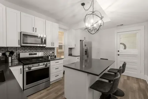2934 North Sawyer Avenue Chicago IL 60618
