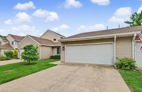2911 Sierra Drive Champaign IL 61822