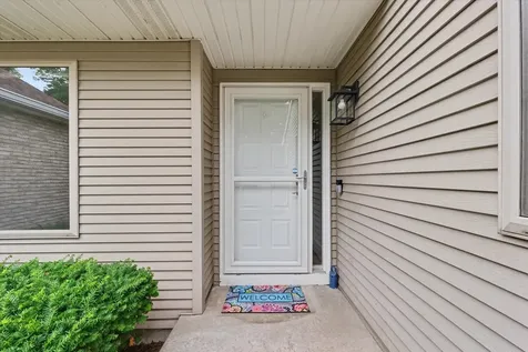 2911 Sierra Drive Champaign IL 61822