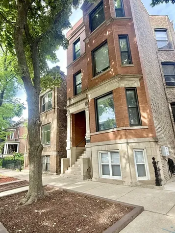 2735 North Magnolia Avenue Chicago IL 60614