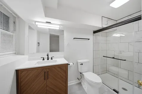 2735 North Magnolia Avenue Chicago IL 60614