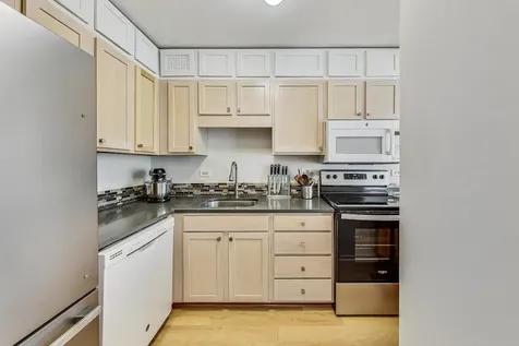 211 East Ohio Street Chicago IL 60611