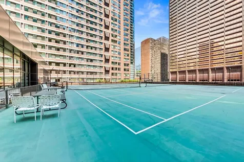 211 East Ohio Street Chicago IL 60611