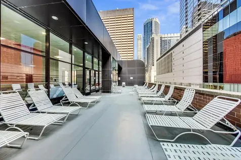 211 East Ohio Street Chicago IL 60611