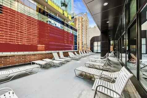211 East Ohio Street Chicago IL 60611