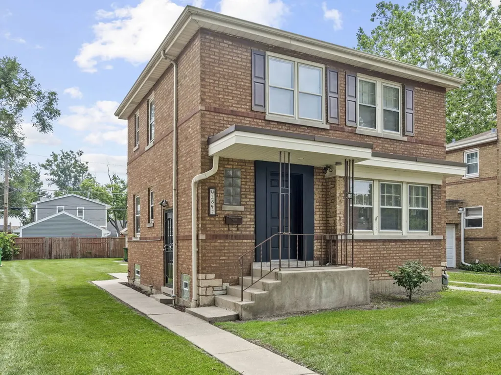 1847 Newcastle Avenue Westchester IL 60154