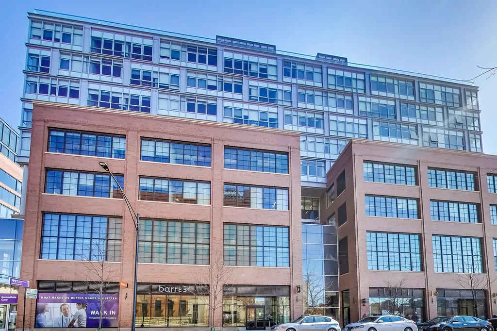 171 North Aberdeen Street Chicago IL 60607
