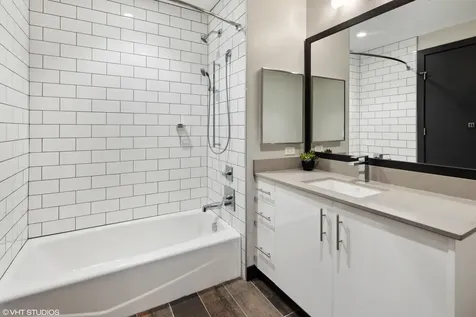 171 North Aberdeen Street Chicago IL 60607