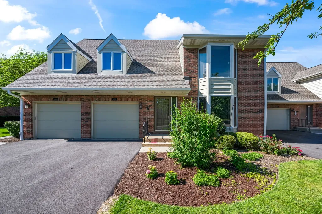 1653 North Belmont Court Arlington Heights IL 60004