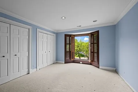 1653 North Belmont Court Arlington Heights IL 60004