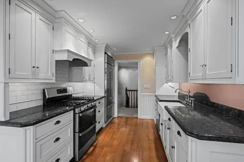 1653 North Belmont Court Arlington Heights IL 60004
