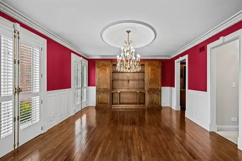 1653 North Belmont Court Arlington Heights IL 60004