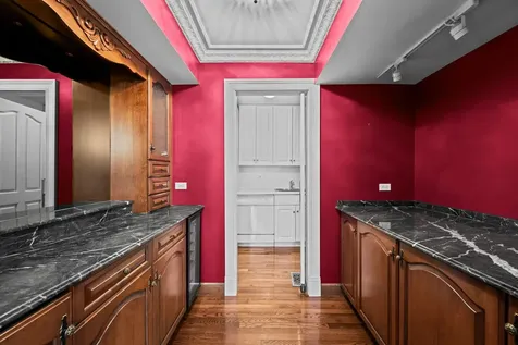 1653 North Belmont Court Arlington Heights IL 60004