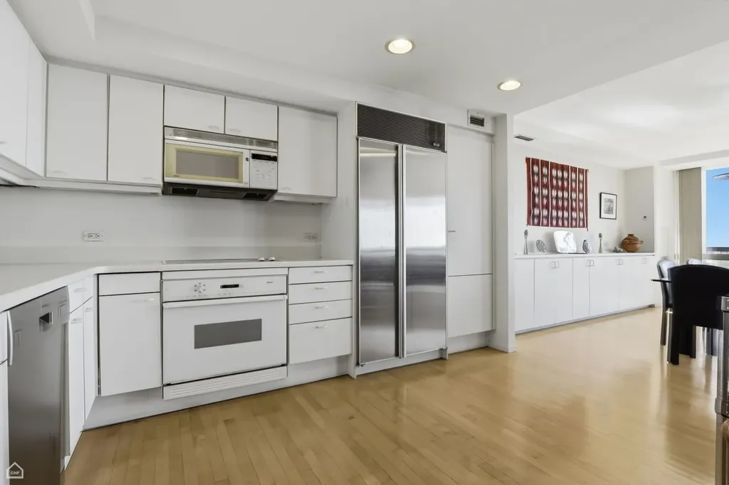 2314 North Lincoln Park West Chicago IL 60614