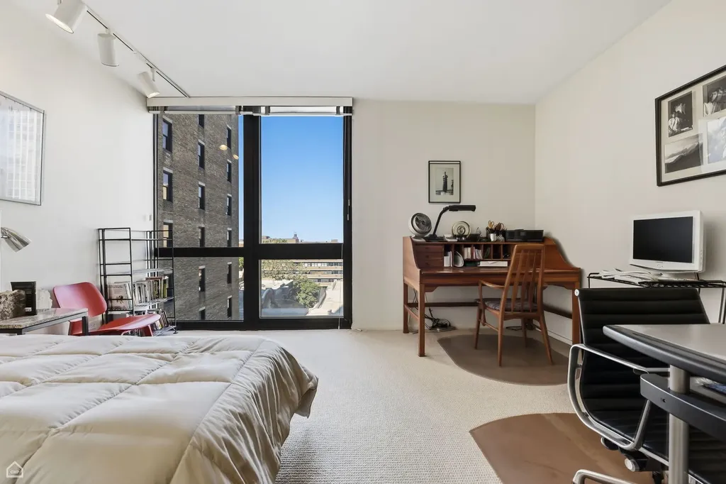 2314 North Lincoln Park West Chicago IL 60614