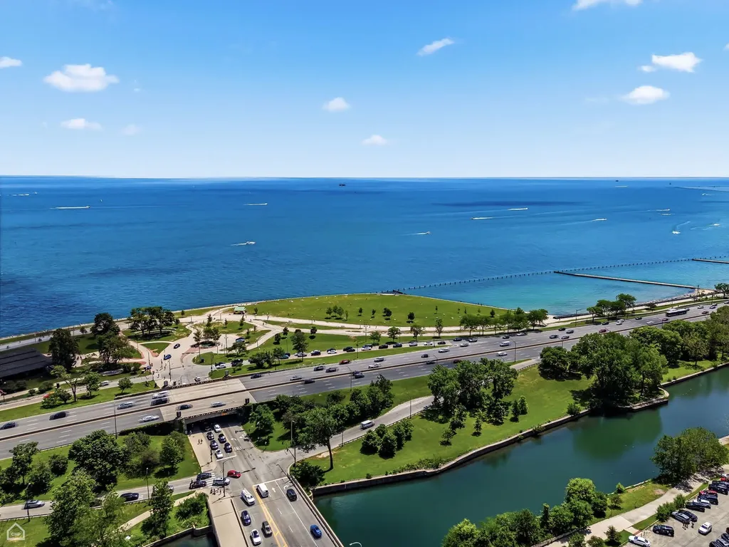 2314 North Lincoln Park West Chicago IL 60614