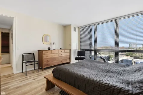 2314 North Lincoln Park West Chicago IL 60614