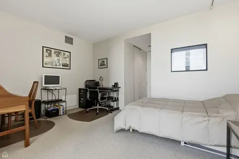 2314 North Lincoln Park West Chicago IL 60614